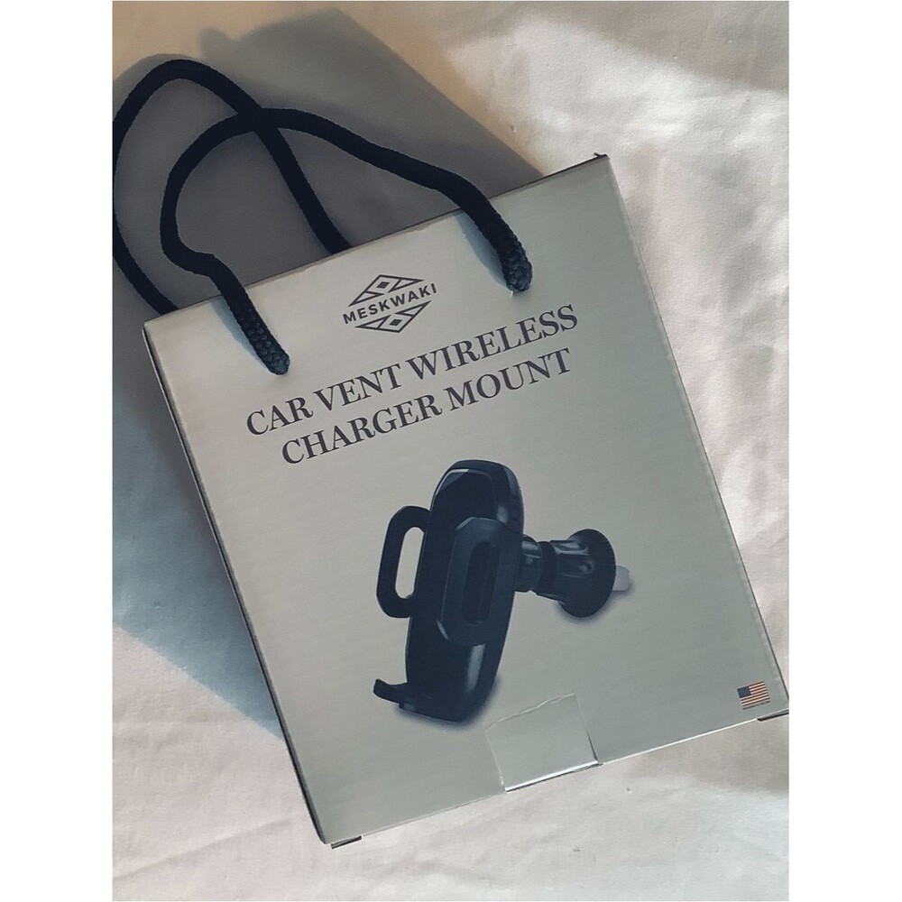 Black Car Vent Wireless Charger Mount